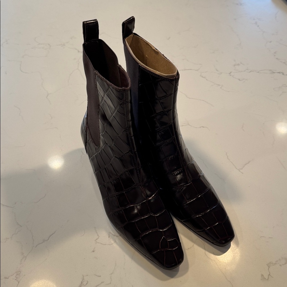 Madewell The Dimes Chelsea Boot in Coffee Bean - Picture 4 of 11